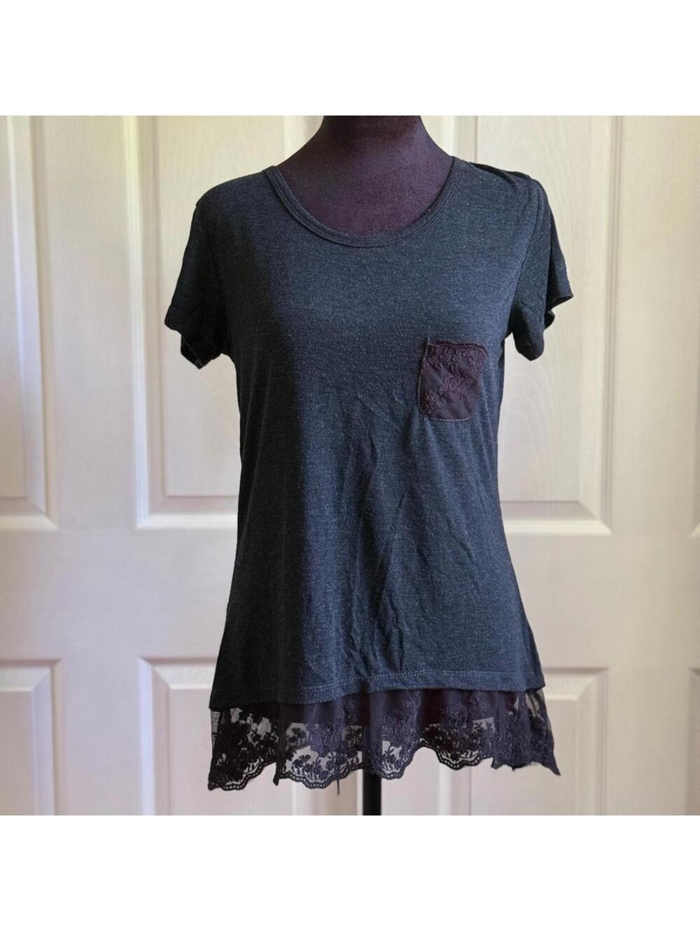 Women's Top | Short Sleeve Tee | Rue21| Size M